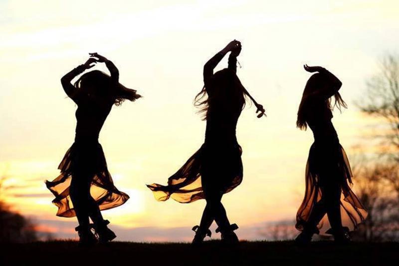 Ženský taneční kruh